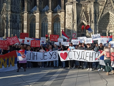 U Kelnu se danas pumpalo: Pozvala nas je mladost Srbije da ustanemo