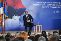 Poceo i svoje da izbacuje! Vučić je malo nervozan! VIDEO