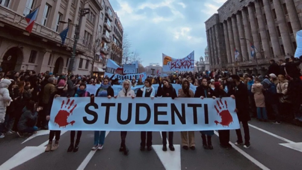 Protest ispred Ustavnog suda u Beogradu; Foto: Mašina
