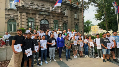 Uručene gradske stipendije najboljim srednjoškolcima i studentima romske nacionalnosti