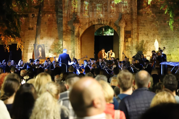 Operom „Toska“ ispred Beogradske kapije počelo obeležavanje gradske slave