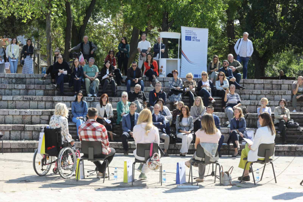 Panel diskusija: „Zajednički javni prostori – izazovi i prilike“ na niškom keju