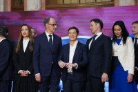 Brnabić: Studenti i građani koji blokiraju RTS su kukavice koje u čoporu maltretiraju žene