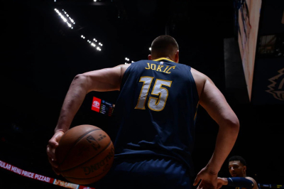 Jokić peti put u idealnoj NBA petorci