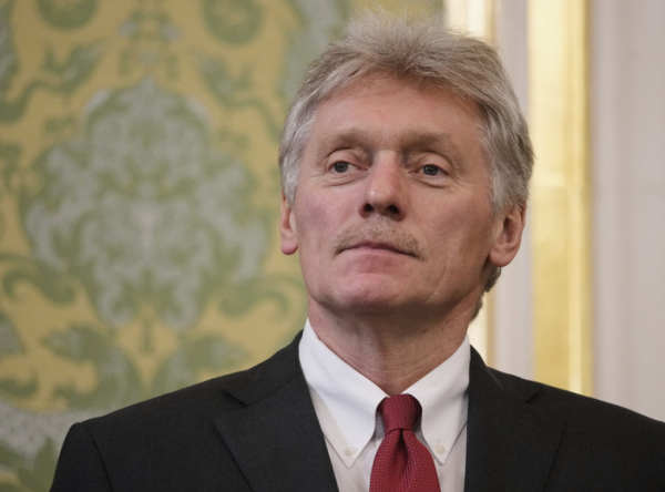Peskov: Razmatra se sastanak Putina i Kima u Pekingu