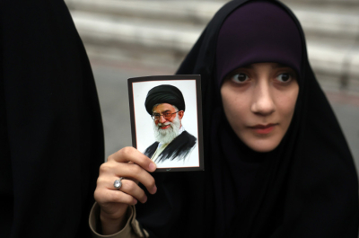 Iranska državna televizija: Ajatolah je ubijen